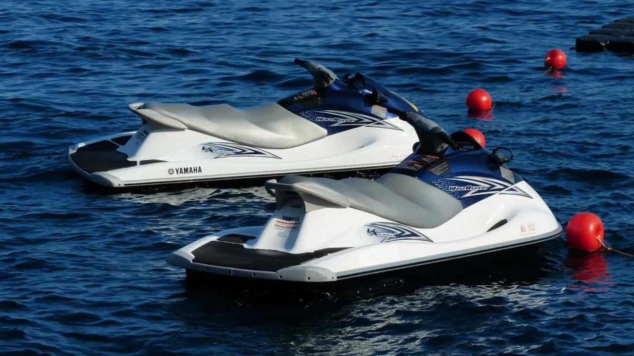 Father dies and daughter is injured after jet ski collision in the Douro River