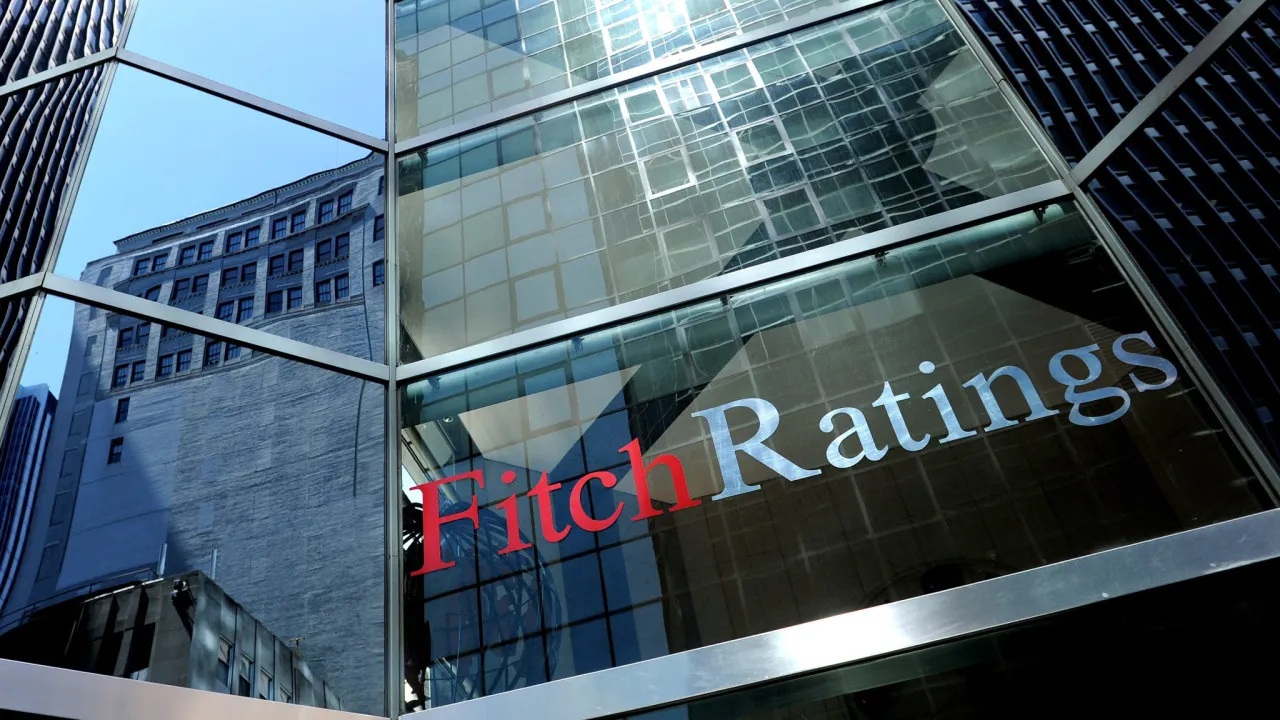 Fitch maintains Mozambique's rating at CCC but worsens economic forecasts