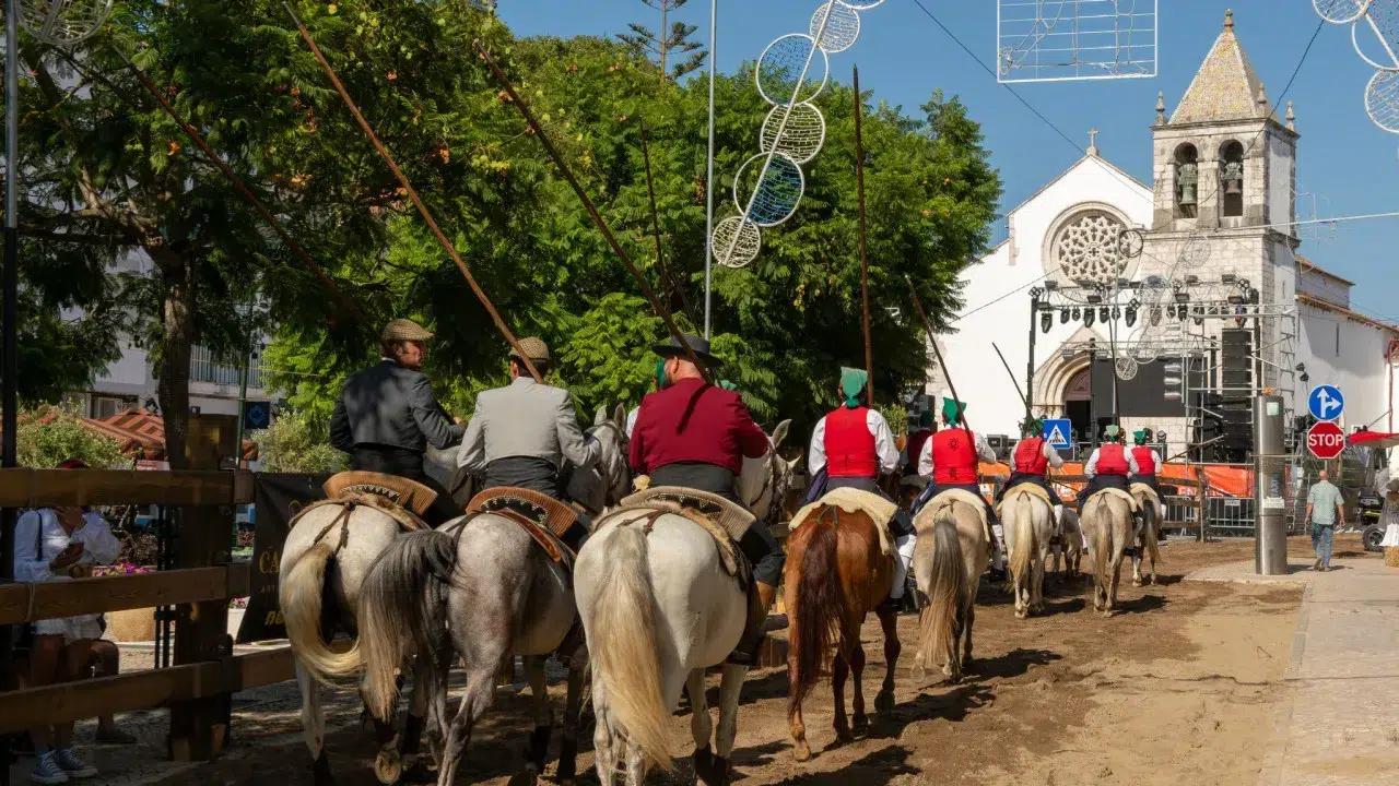 Five people were injured during bull runs in Alcochete.