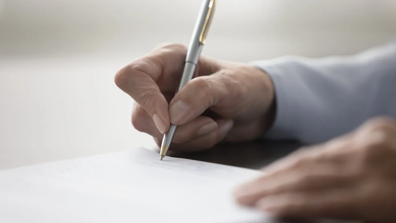 Hiring of retired individuals on a fixed-term basis: What exactly is the Government proposing?