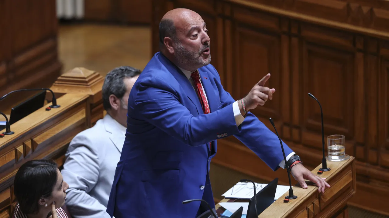 IL and Chega agree: Clarifications from the Government are needed