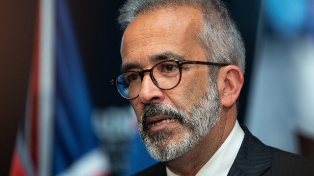In the flotilla, Mortágua says: "The cowardice of the Government is indescribable". The photos
