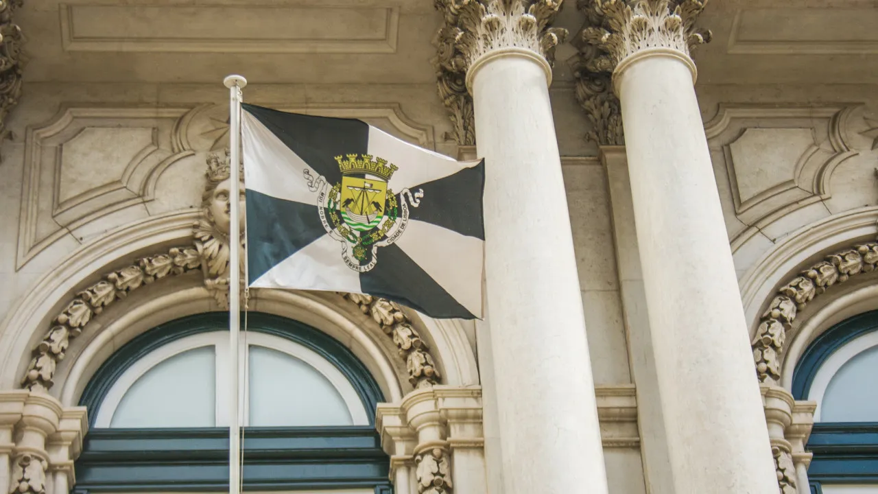 In the pre-campaign of Lisbon, levels of moderation and radicalism are measured.