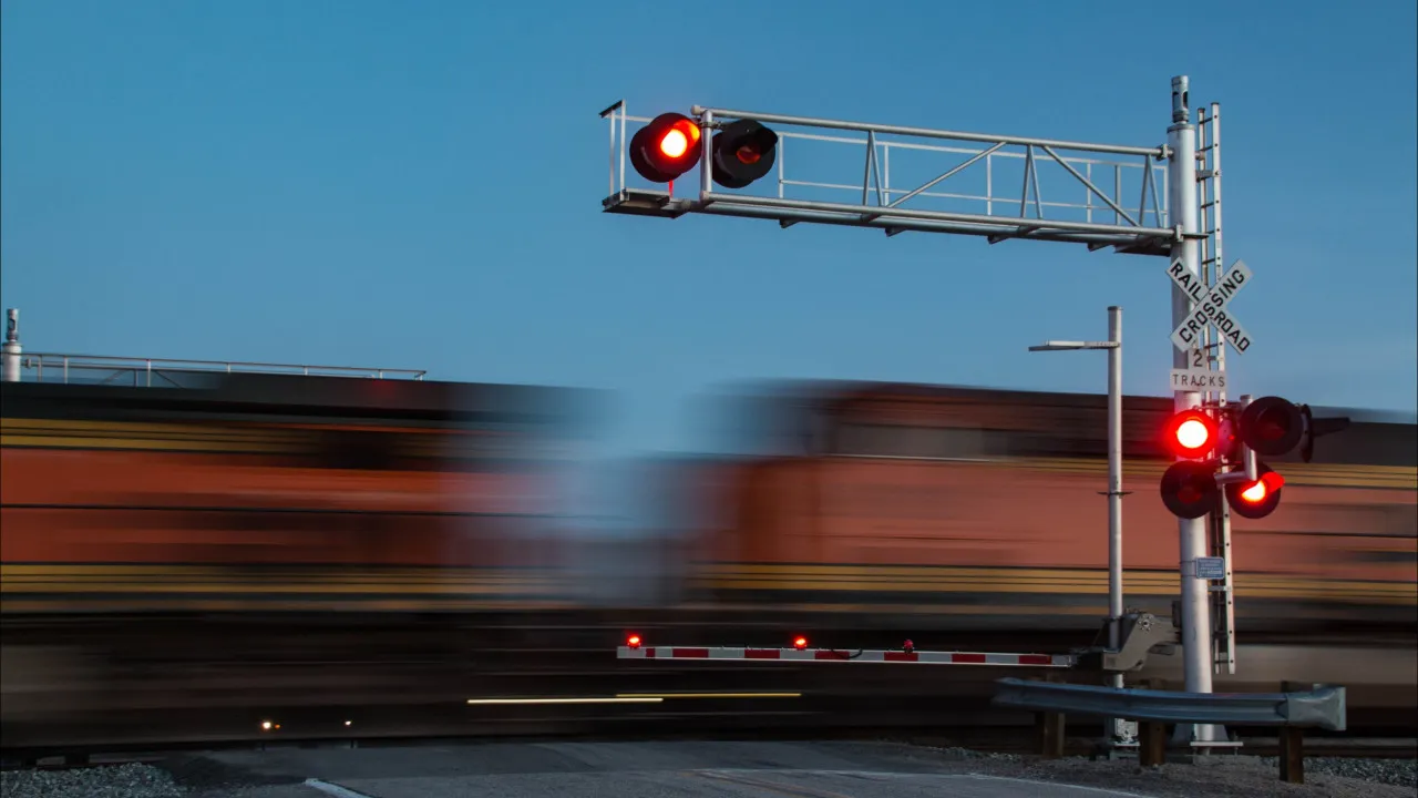 IP closes level crossing in Poço Barreto in Algarve