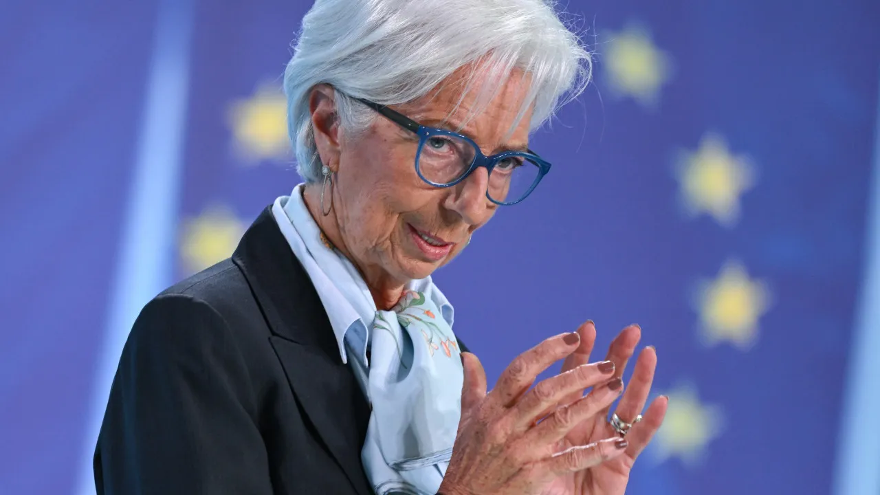 Lagarde predicts a slowdown in the eurozone and warns of uncertainty with tariffs