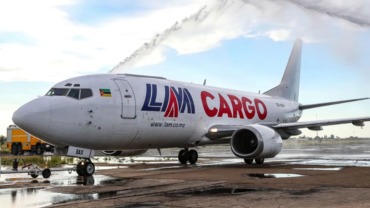 LAM will rent planes so that "transport is not paralyzed"