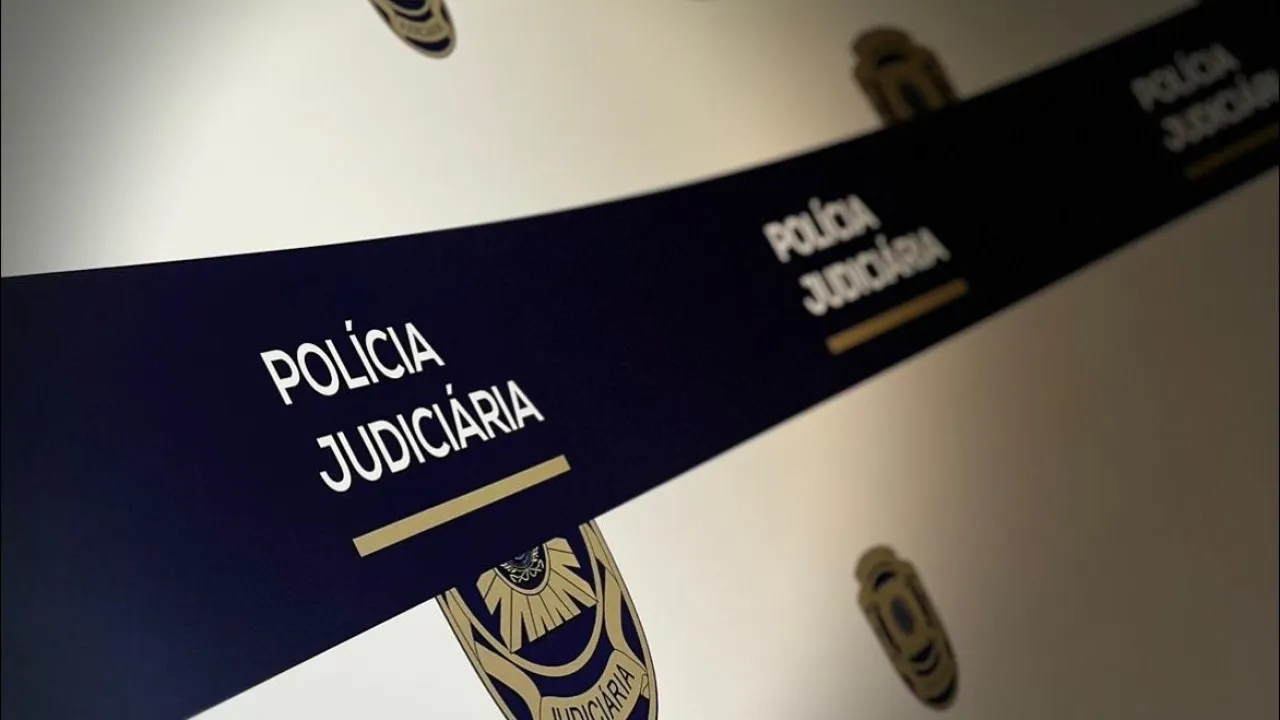 Man arrested for killing another with a "large" knife in Belas