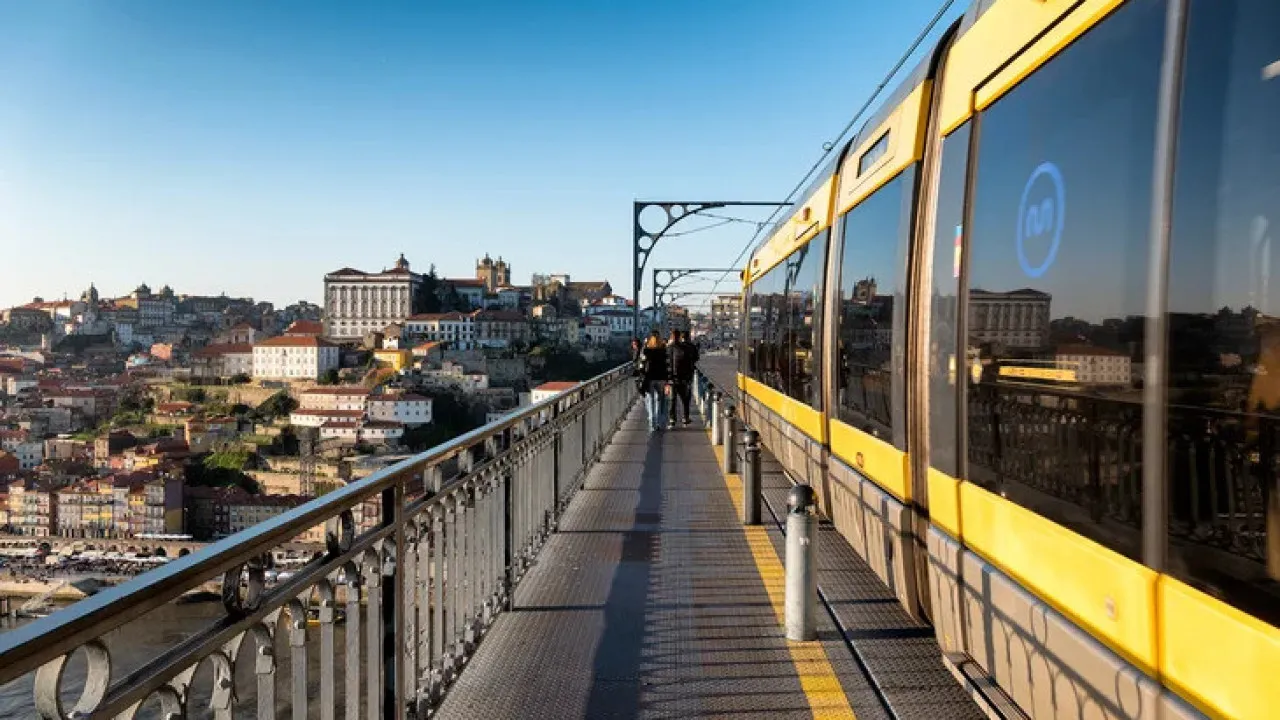 Metrobuses being a trend "is a risk" to their good implementation