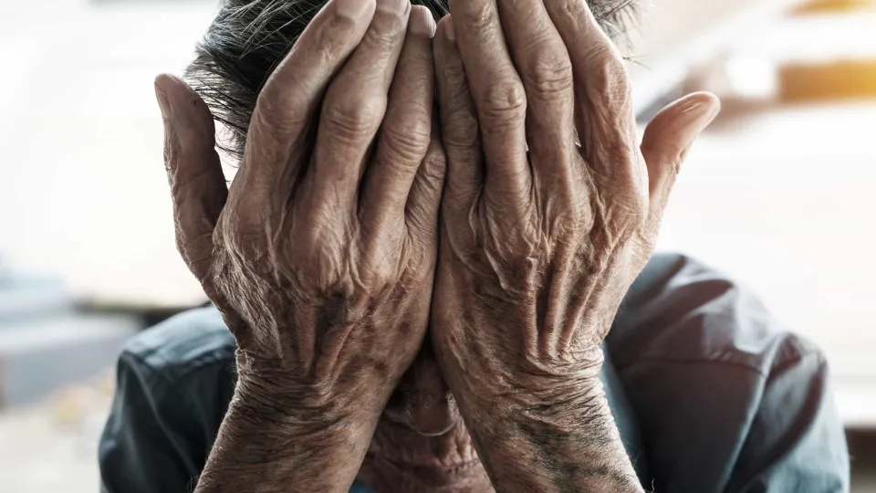 More than 13,000 people call for a ban on the practice of physically restraining the elderly