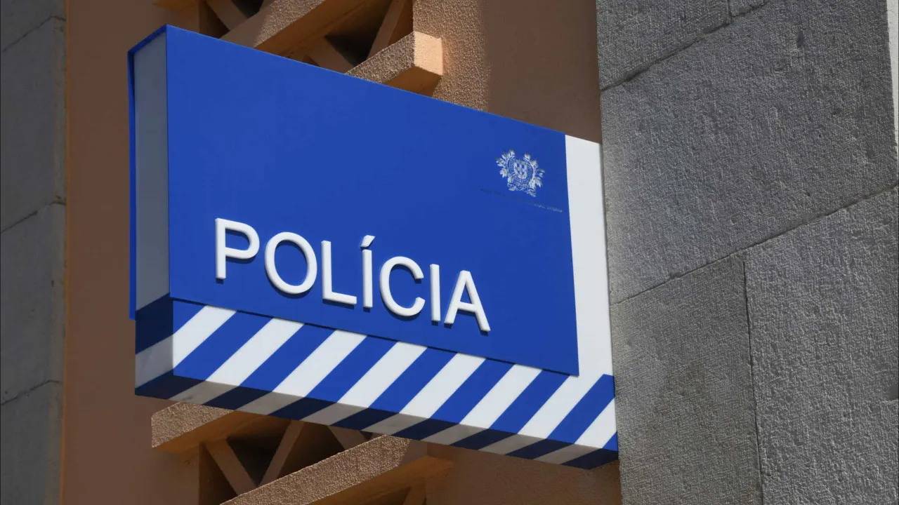 One detained and 15 identified for spending the night in a vacant building in Lisbon