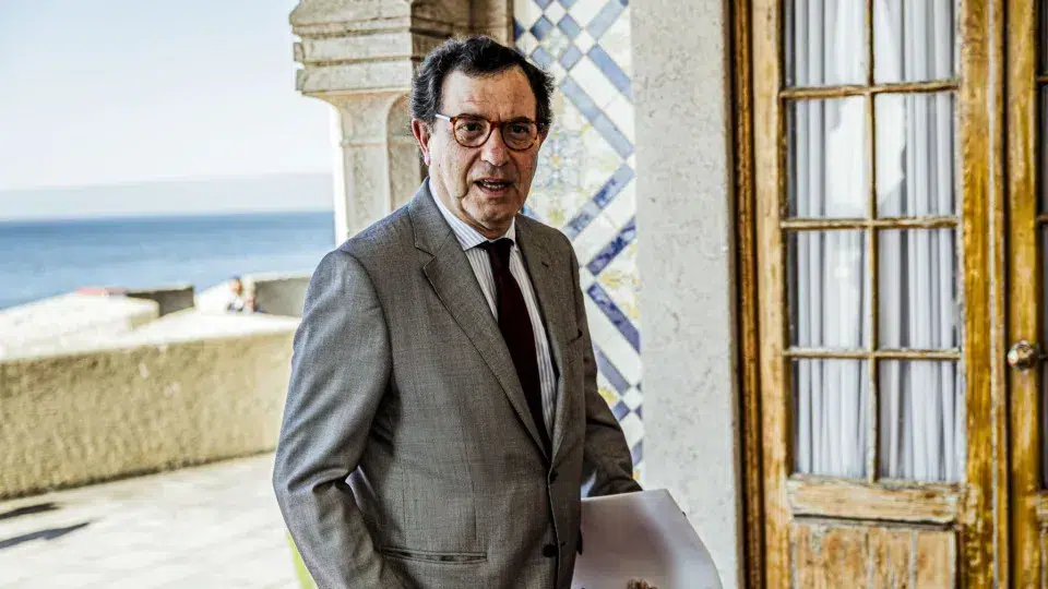 Portuguese people will continue to "give us votes" if they feel "more money"