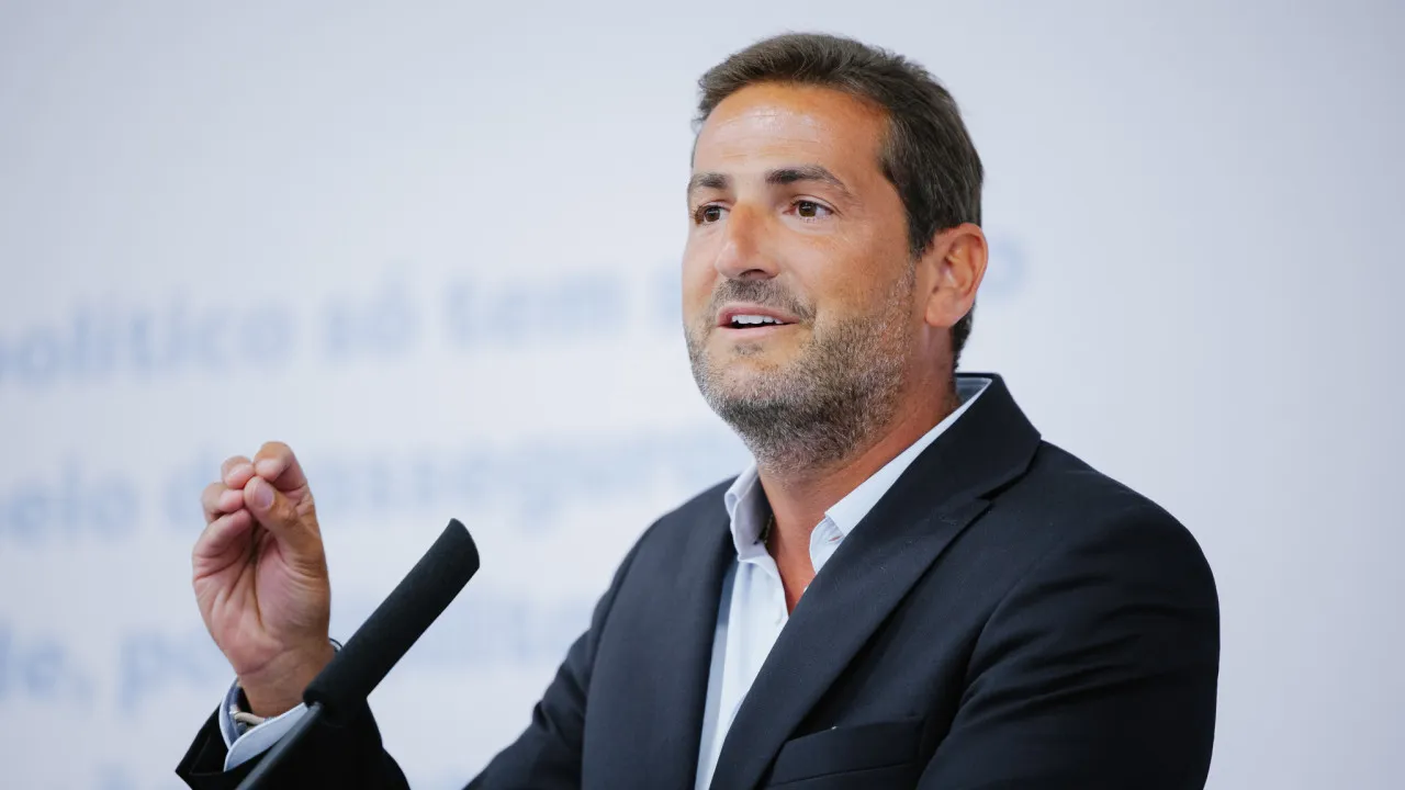 Regional airport in Bragança needs "study," says Hugo Soares