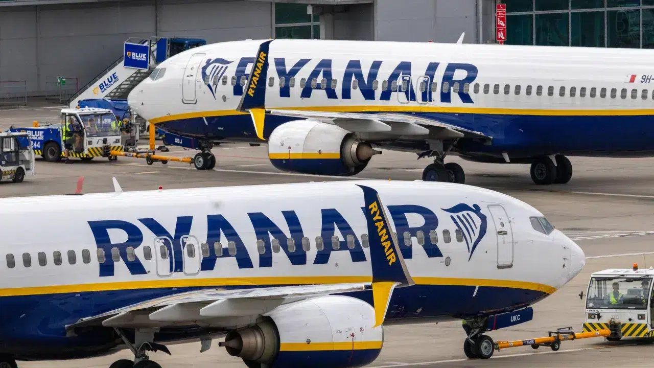 Ryanair 'handling' workers in Madrid announce 22 days of strike
