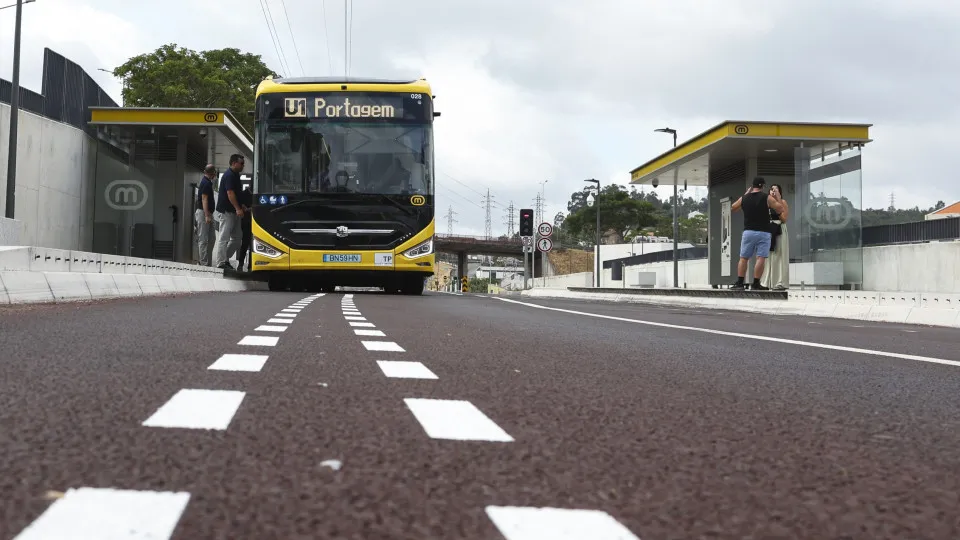 Satisfaction and curiosity in the first "rides" of the Metro Mondego