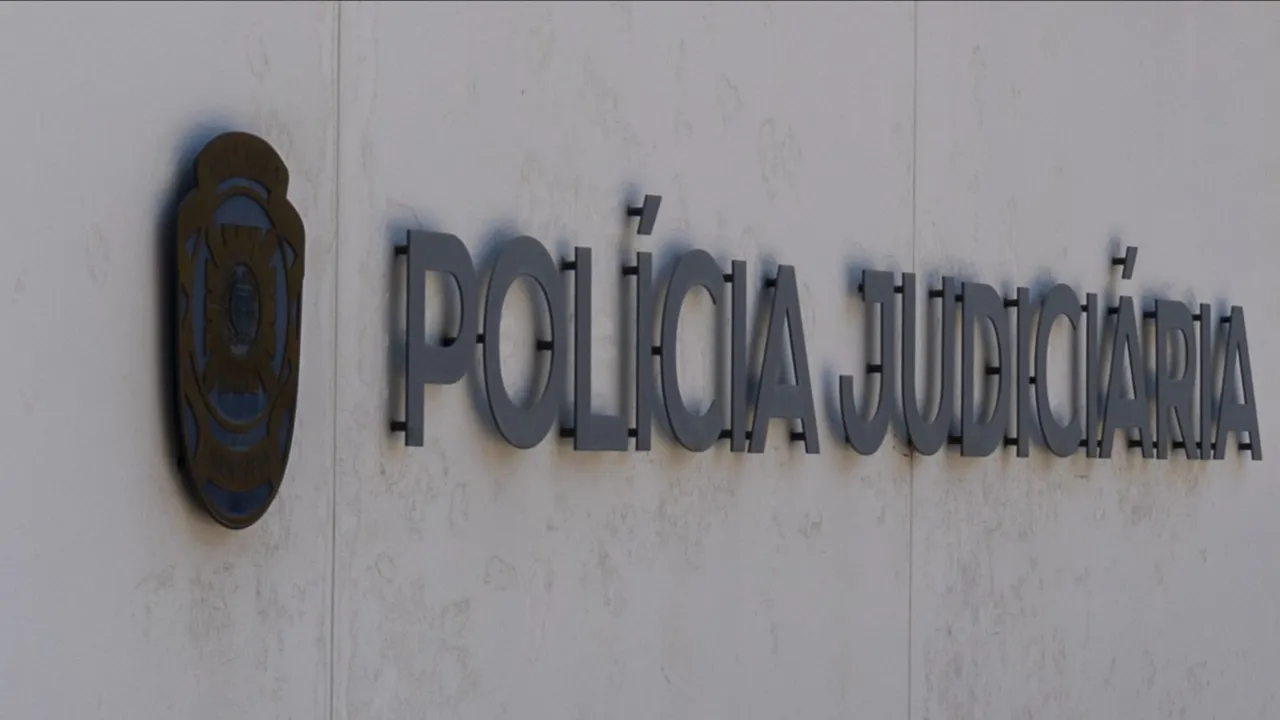 Septuagenarian assaults woman with "agricultural tool handle". Was arrested.