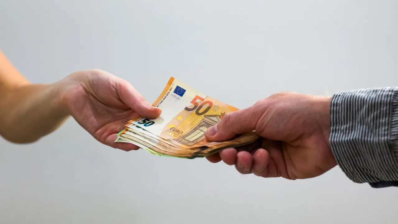 Six things you should know before becoming a loan guarantor
