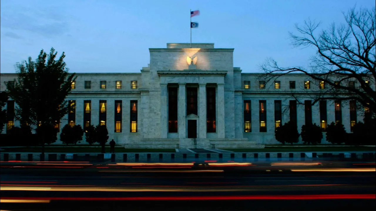 Two Fed members close to Trump vote against keeping rates in July