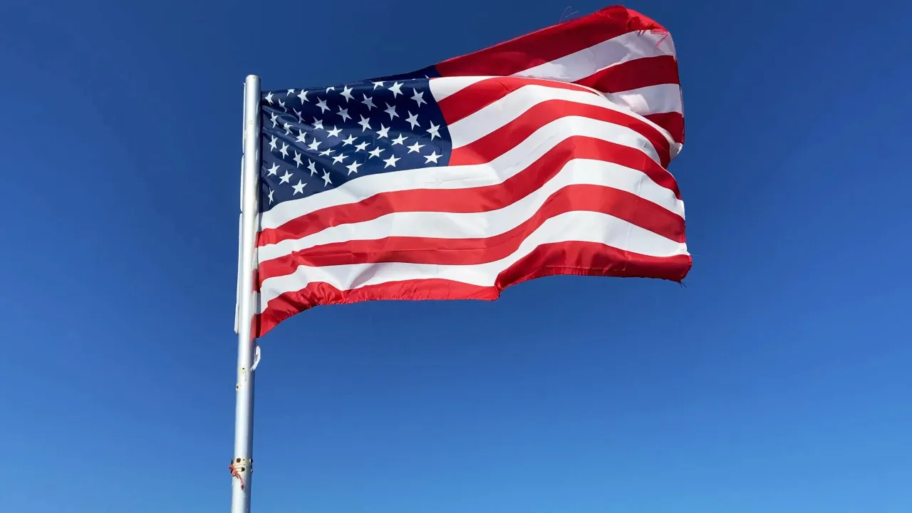 U.S. trade deficit falls 16% in June