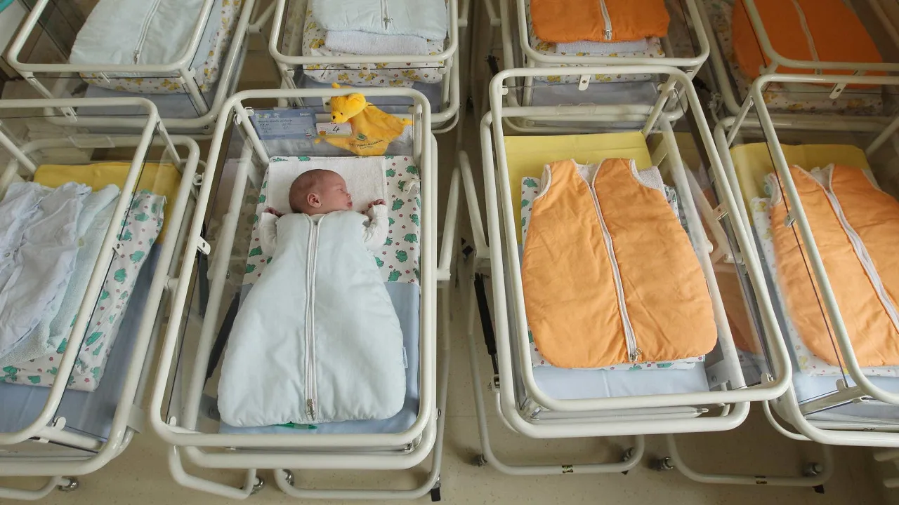 Union complains of workload in Coimbra maternity wards.