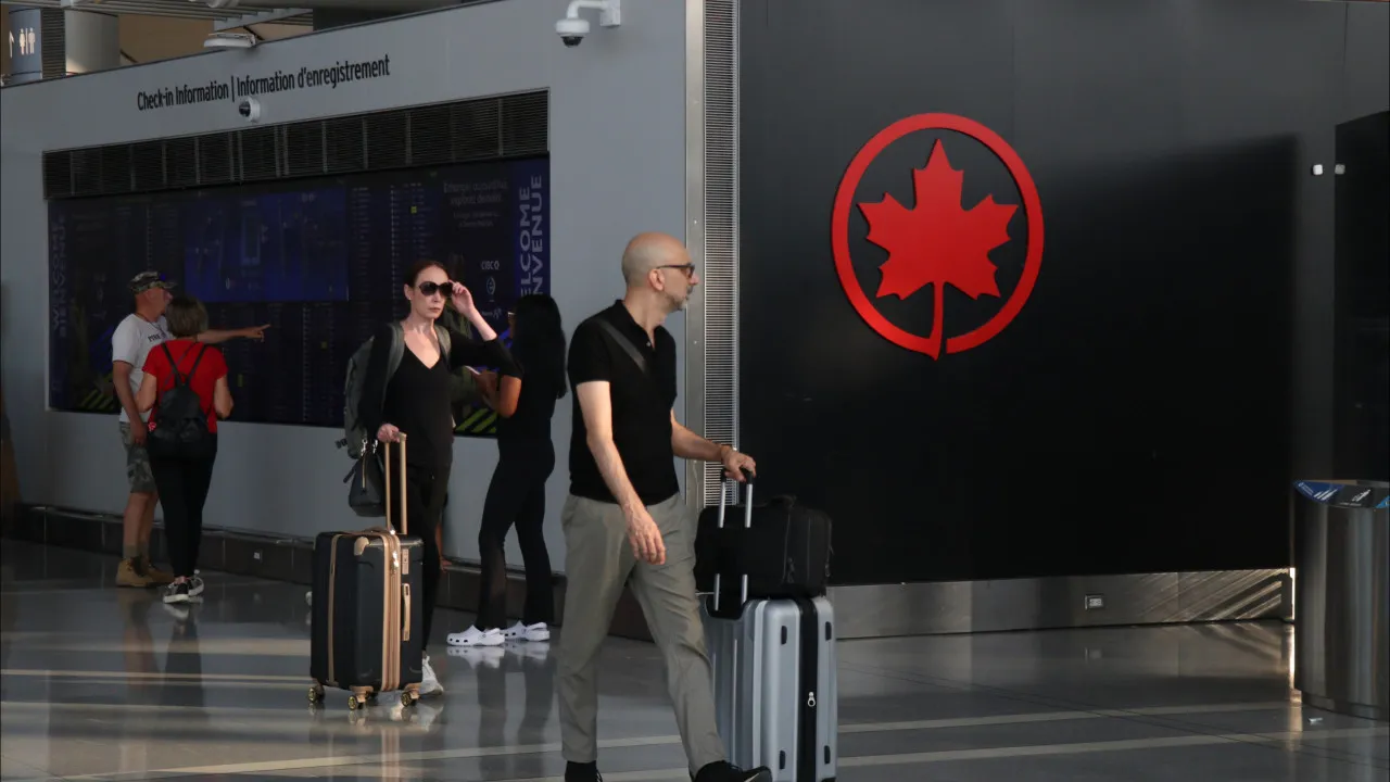 Union maintains strike at Air Canada despite being declared illegal