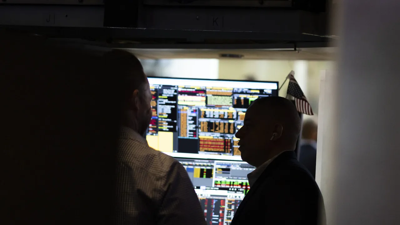 Wall Street rises with optimism over the prospect of interest rate cuts