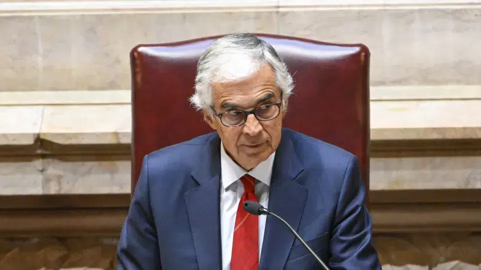 Aguiar-Branco admits Chega inquiry but with warnings about legality