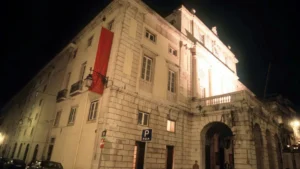 Cantata 'Carmina Burana' by Carl Orff opens the S. Carlos season.