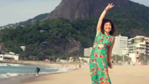 Fado singer Helena Sarmento will go on tour in South America.