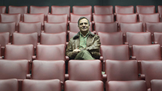 Ator António Capelo acusado de assédio nas redes e aulas. 