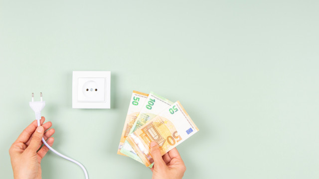 E-Lar: Who Can Receive Support to Buy Appliances?