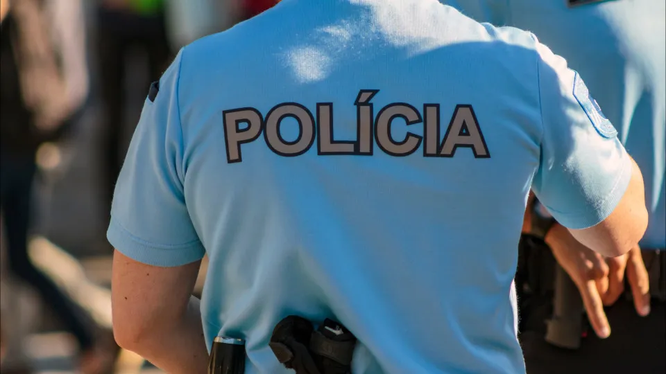 18-year-old shot near a nightclub in Leiria. Later went to the PSP