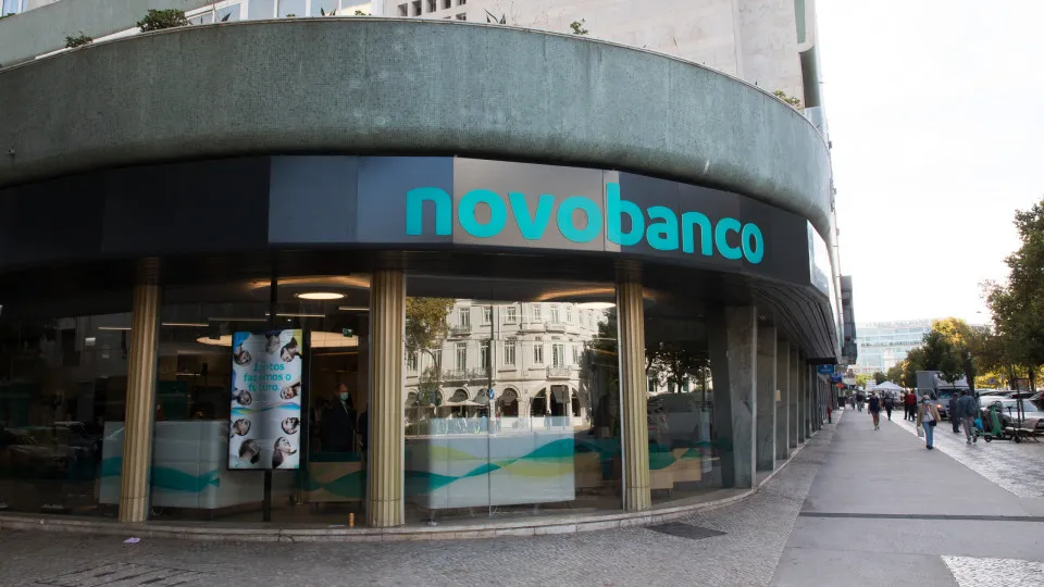 Agreements for the sale of Novo Banco will be signed on Wednesday.
