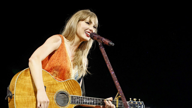 Taylor Swift announces new album release (with boyfriend's help)