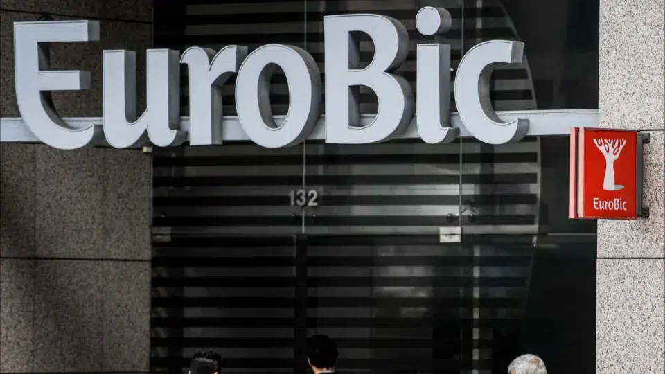 Banco Eurobic/Abanca agrees on exit with 77 workers