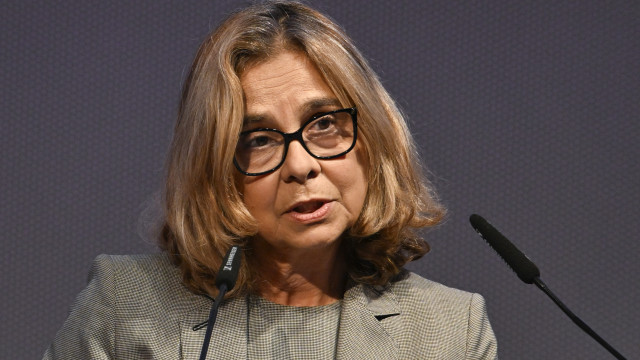 Ministra da Saúde insiste num modelo diferente para urgências regionais