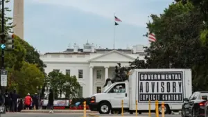 Bordallo II goes beyond borders and places work in front of the White House