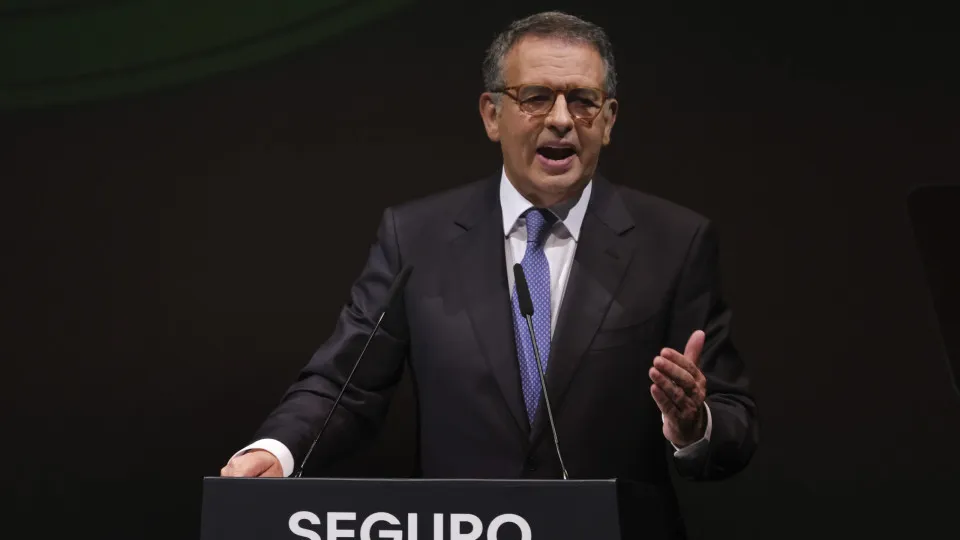 Carneiro and César will propose to the national PS commission support for Seguro