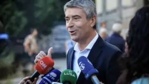 Carneiro anticipates a long election night with everything "very tied"