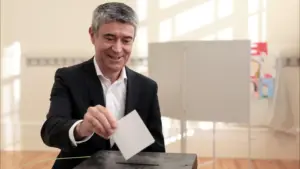 Carneiro calls for participation in a "decisive moment for the future" of the country