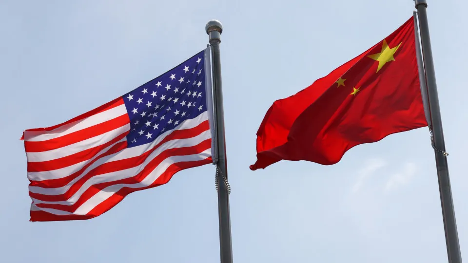 Commercial negotiations between China and the USA begin in Malaysia
