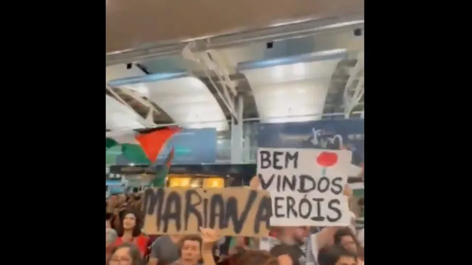 Dozens of pro-Gaza supporters await activists at Lisbon airport