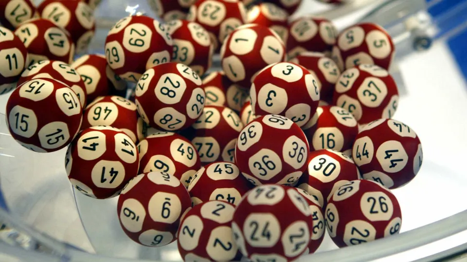 Euromillions second prizes 'fly' abroad. And there's a 3rd prize here!