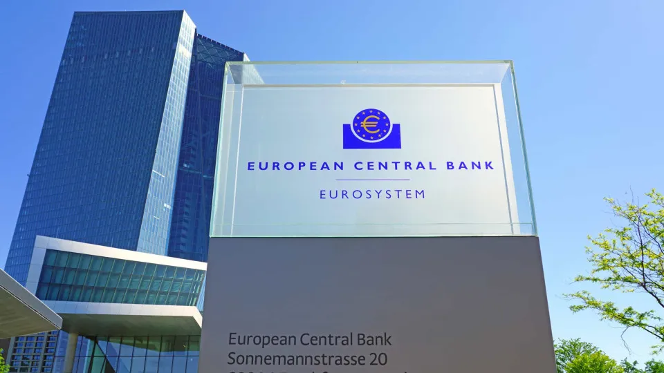 Eurozone. Consumers expect lower inflation in the next 12 months.