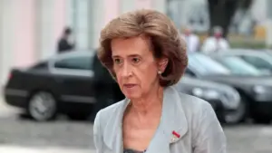 Ferreira Leite says there are "virtuous deficits" if they are controlled