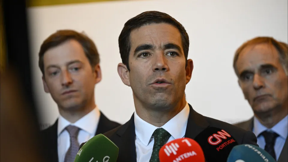 Government General Secretariat already has 315 people as a result of the first mergers and closures