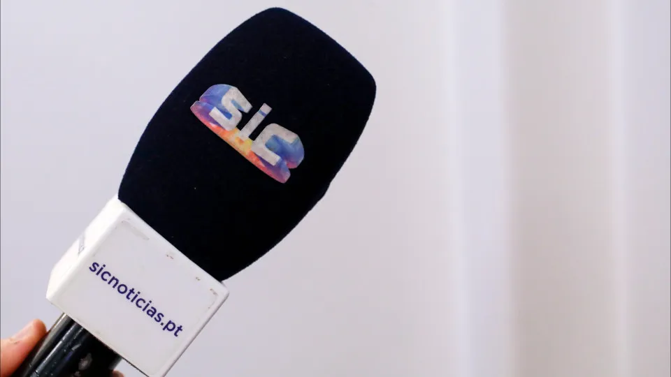 Heirs of Balsemão divide stake in the holding company