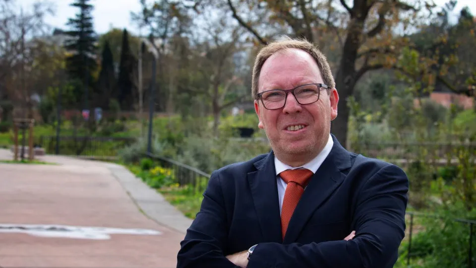 "It is a mistake" Region to replace the Republic in the salaries at Lajes