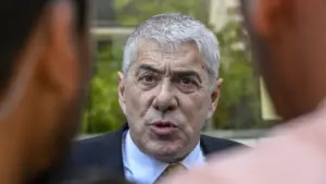 João Miguel Tavares denounces "failures" of a "country that allowed itself to be deceived"