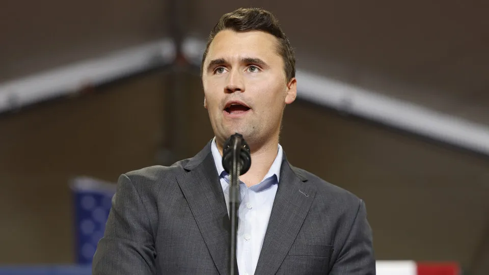 Livre's regret for the "victims of political violence" in the USA rejected.