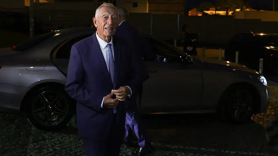 Marcelo calls for attention to primary care and leaves doubts about private matters.